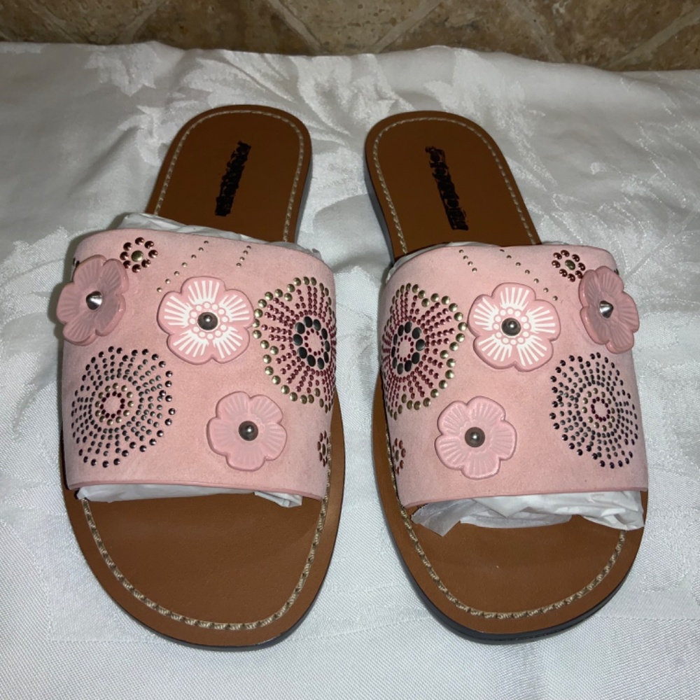 Coach Rivet Tea Rose Slide Sandal in Peony Sz 9.5 - Picture 2 of 7